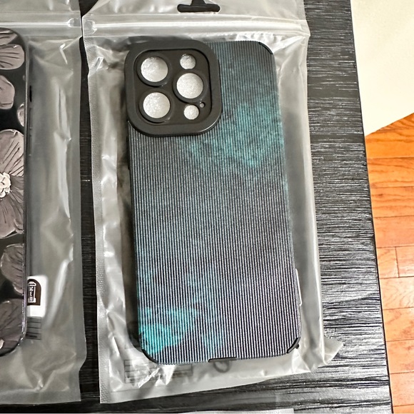 3 x iPhone 14 pro max cases - Picture 4 of 8